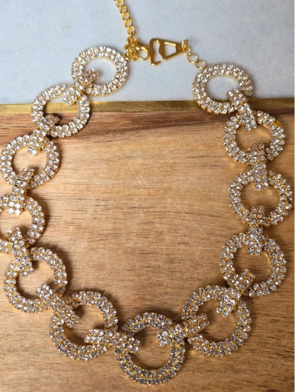 Elegant Rhinestone Statement Necklace Interlocking Link